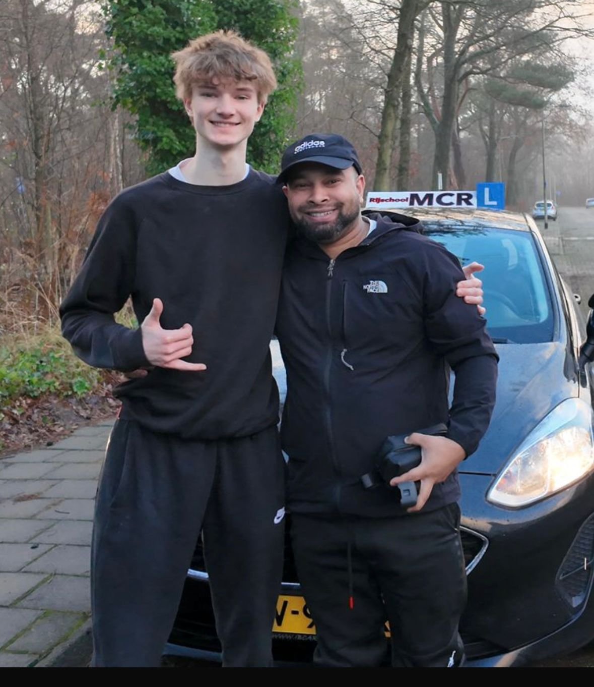 Geslaagd bij Rijschool MCR