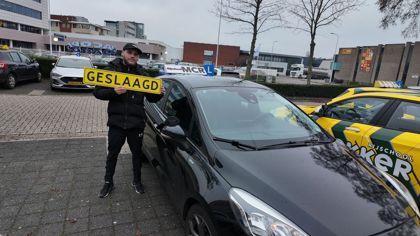Geslaagd bij Rijschool MCR