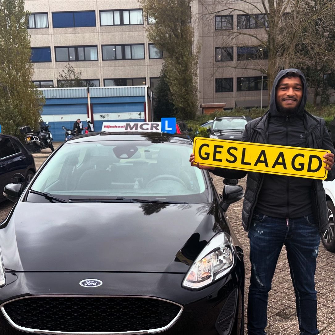 Geslaagd bij Rijschool MCR