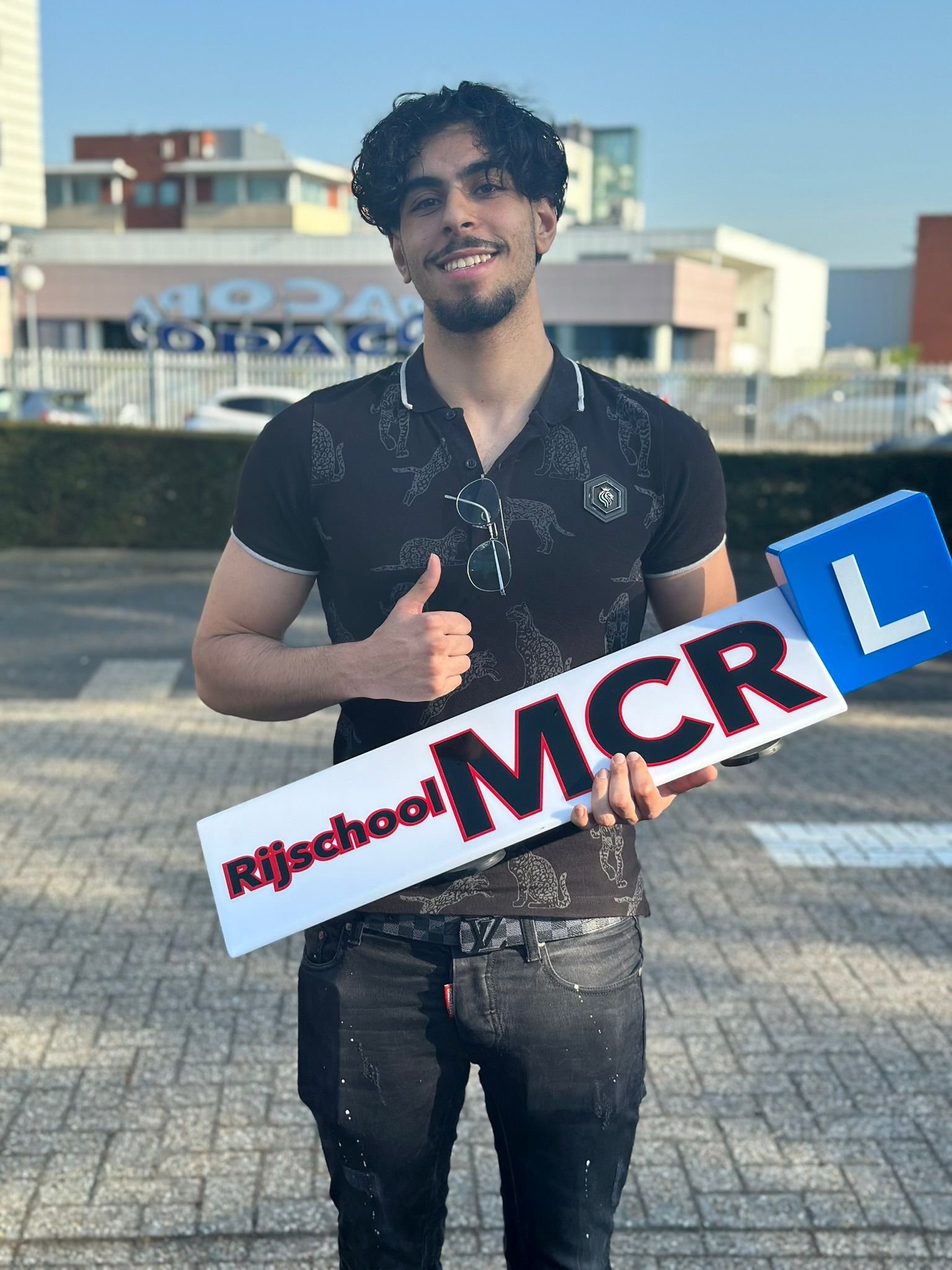 Geslaagd bij Rijschool MCR